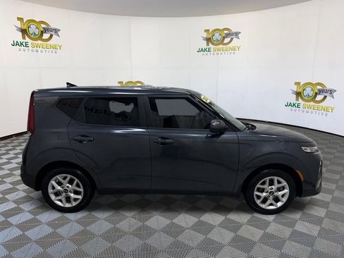 Used 2020 Kia Soul S FWD image 11