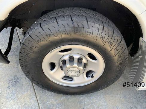 Used 2015 Chevrolet Express 3500 w/ School Bus Package image 19