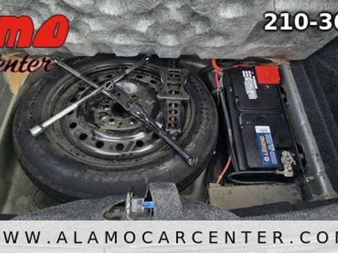 Used 2010 Dodge Charger SE image 24