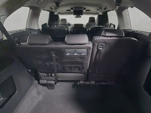 Used 2023 Honda Odyssey Touring image 34