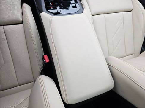 New 2026 BMW X3 xDrive30 w/ Premium Package image 24