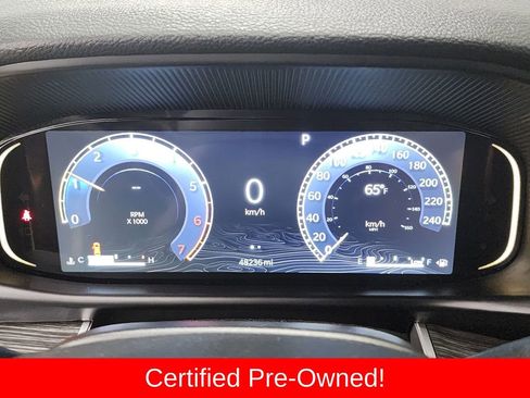 Certified 2024 Jeep Wagoneer Series II w/ Flexible Seating Group image 15