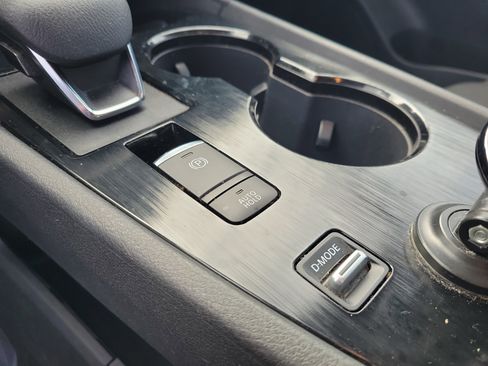 Used 2021 Nissan Rogue S image 32