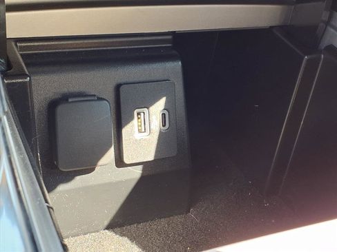 Used 2023 Ford Explorer XLT w/ Equipment Group 202A image 17