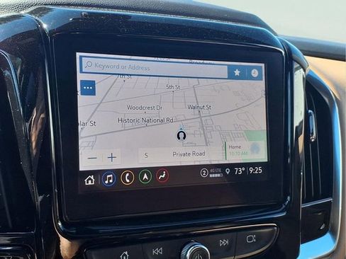 Used 2023 Chevrolet Traverse Premier FWD image 7