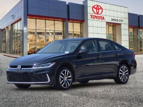 Used 2025 Volkswagen Jetta SE FWD image 2