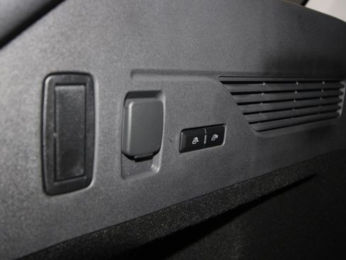 New 2026 Lincoln Nautilus Premier w/ Jet Appearance Package image 43