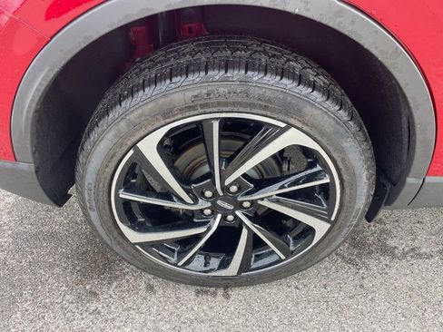 Used 2023 Lincoln Corsair Reserve w/ Rear Removable Package Tray image 15