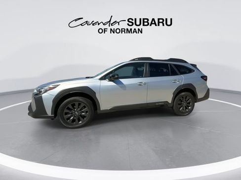 Used 2023 Subaru Outback Onyx Edition AWD/4WD image 7