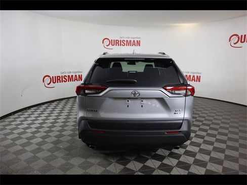Used 2025 Toyota RAV4 XLE w/ Convenience Package image 9