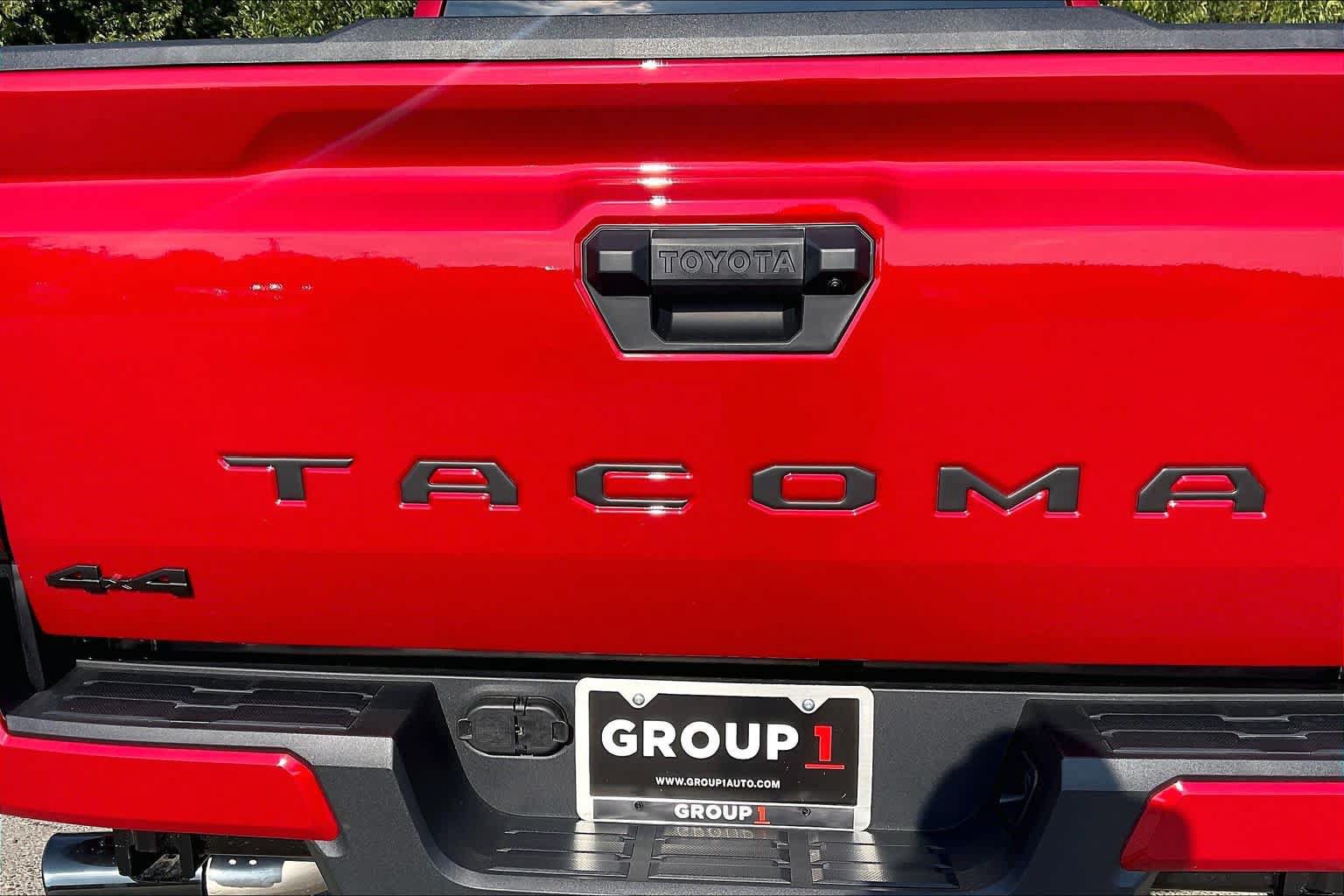 Used 2026 Toyota Tacoma SR5 AWD/4WD image 10