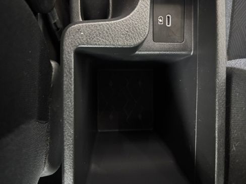 Used 2024 Nissan Versa SV w/ Trunk Package FWD image 34