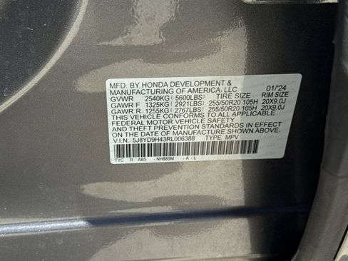 Certified 2024 Acura MDX FWD w/ Technology Package image 40