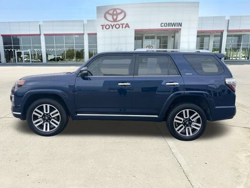 Used 2024 Toyota 4Runner Limited AWD/4WD image 2