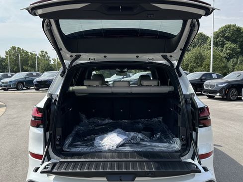 Used 2026 BMW X5 M60i w/ Executive Package AWD/4WD image 30