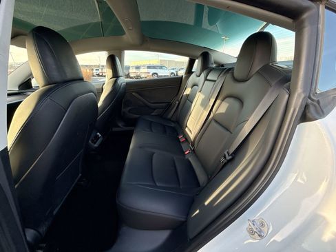 Used 2022 Tesla Model 3 image 20