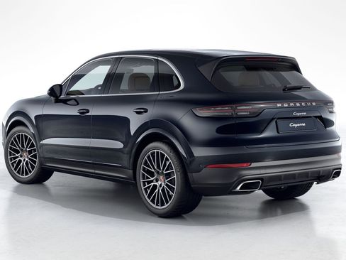 Certified 2023 Porsche Cayenne AWD/4WD image 3