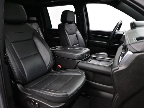 Used 2022 GMC Yukon XL Denali AWD/4WD image 13