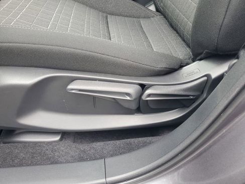 New 2026 Honda HR-V LX image 14