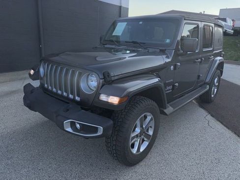 Used 2021 Jeep Wrangler Unlimited Sahara AWD/4WD image 5