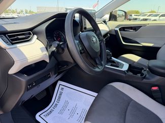 Used 2019 Toyota RAV4 XLE w/ Convenience Package FWD video 2