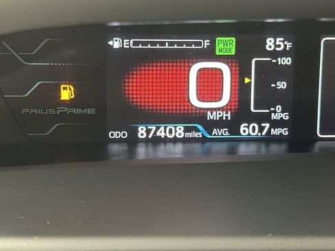 Used 2018 Toyota Prius Prime Advanced w/ Carpet Mat Package image 19