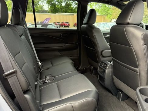 Used 2023 Honda Passport EX-L image 21