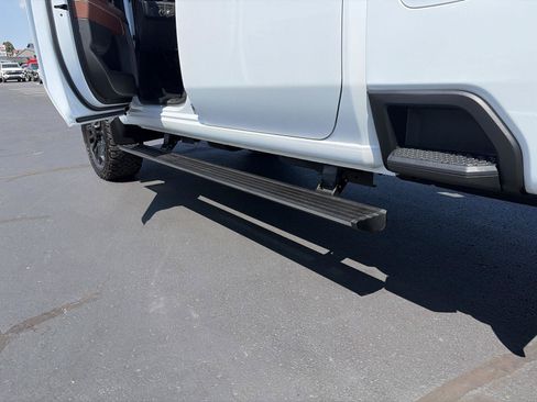 Used 2026 GMC Sierra 2500 Denali Ultimate AWD/4WD image 16