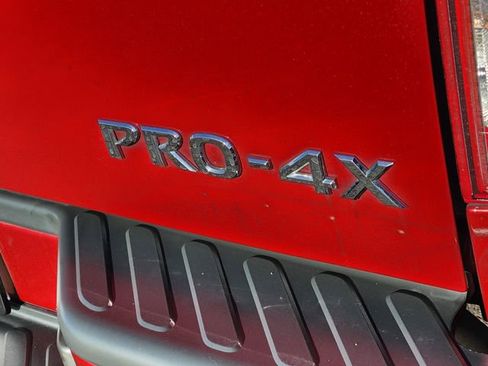 Used 2021 Nissan Frontier PRO-4X w/ Pro-4x Utility Package image 11