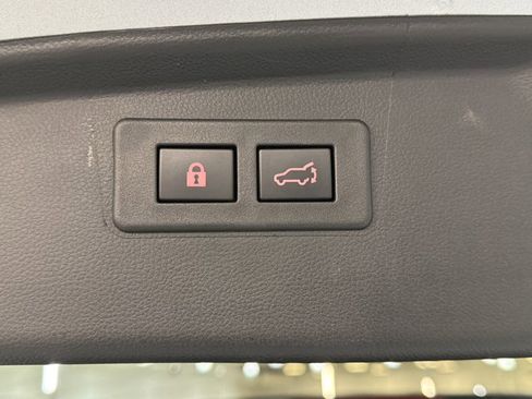 Used 2023 Subaru Outback Limited AWD/4WD image 13