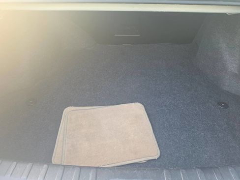 Used 2009 Buick Lucerne CXL w/ Driver Confidence Package image 22