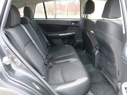 Used 2017 Subaru Crosstrek 2.0i Premium image 16