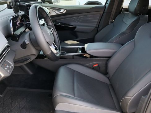 Used 2024 Volkswagen ID.4 S image 20