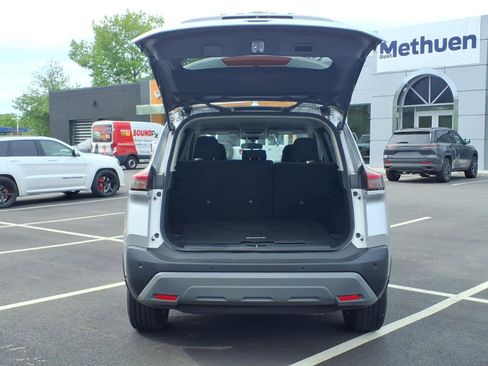 Used 2023 Nissan Rogue SV AWD/4WD image 11