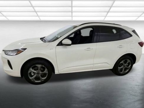 New 2024 Ford Escape ST-Line Select AWD/4WD image 4