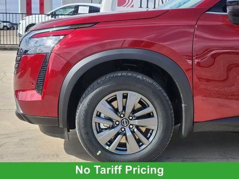 New 2026 Nissan Pathfinder SV image 7