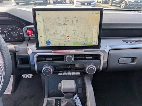 Used 2025 Toyota Tacoma TRD Sport image 10