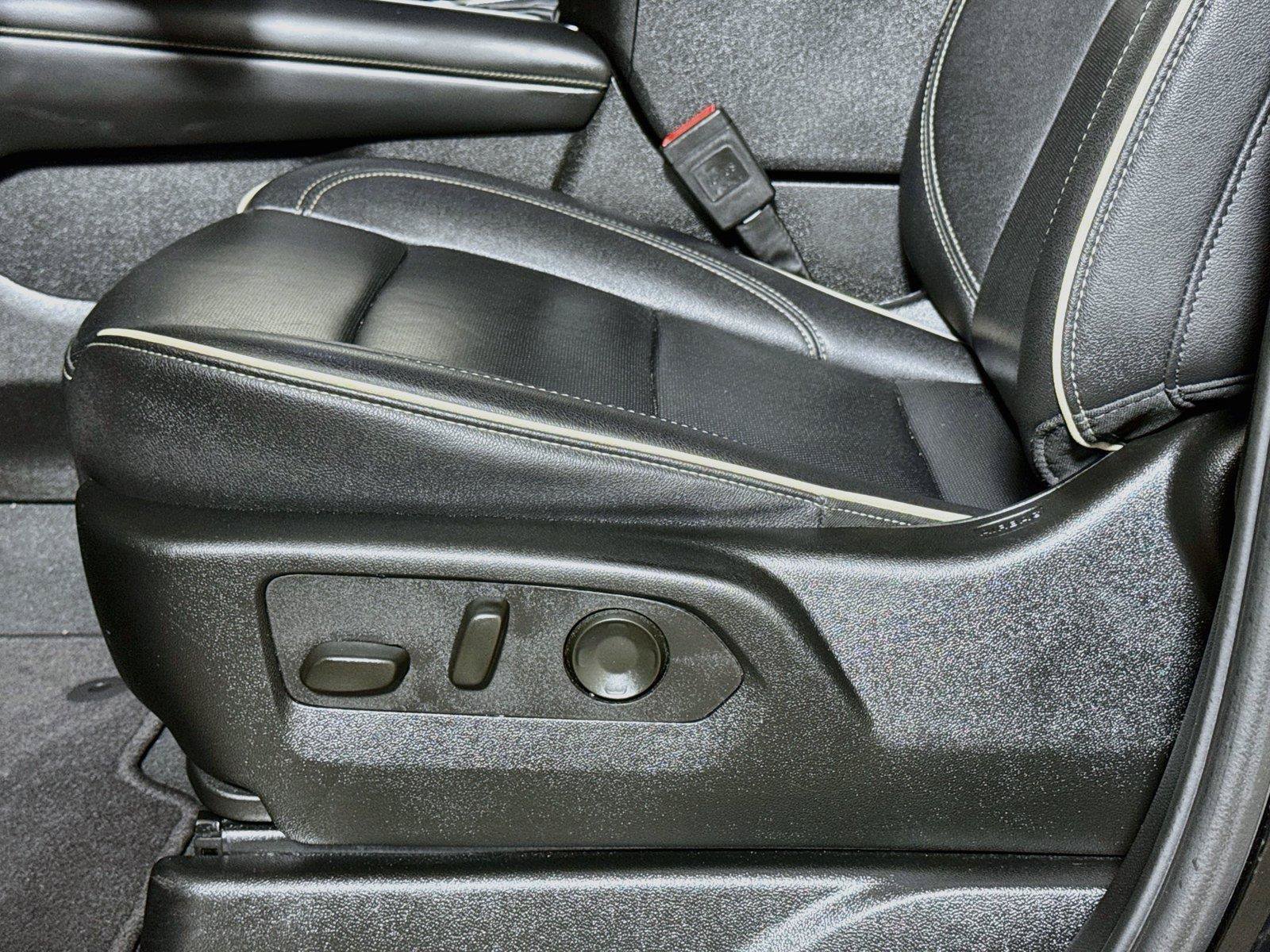 Certified 2025 Chevrolet Tahoe Premier AWD/4WD image 18