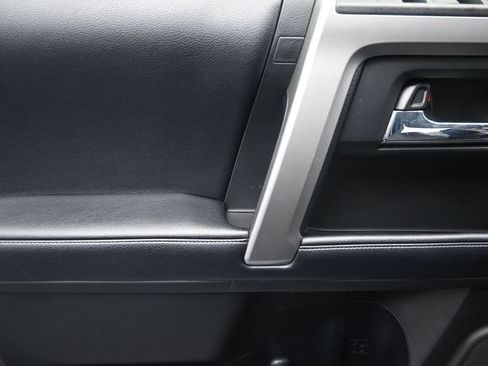 Used 2019 Toyota 4Runner SR5 Premium AWD/4WD image 19
