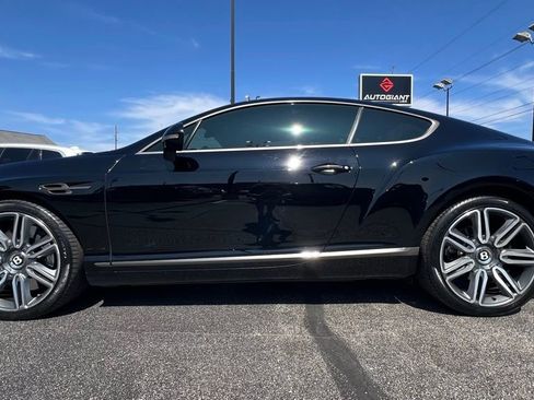 Used 2016 Bentley Continental GT image 3