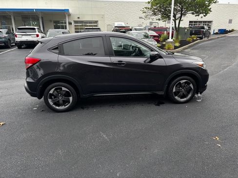Used 2018 Honda HR-V EX-L image 8