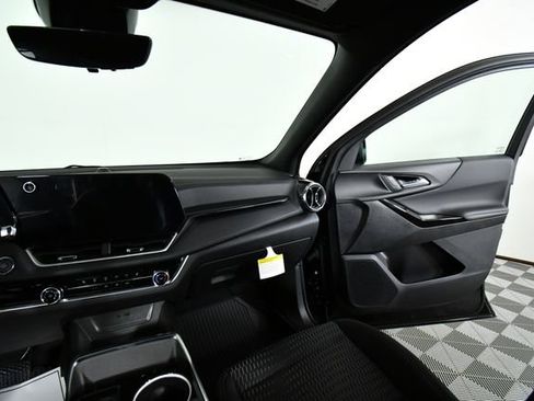 New 2026 Chevrolet Equinox LT w/ Safety and Technology Package image 20