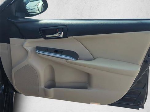 Used 2012 Toyota Camry XLE w/ Convenience Pkg FWD image 25