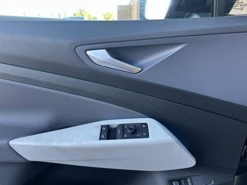 Used 2021 Volkswagen ID.4 1st Edition image 32