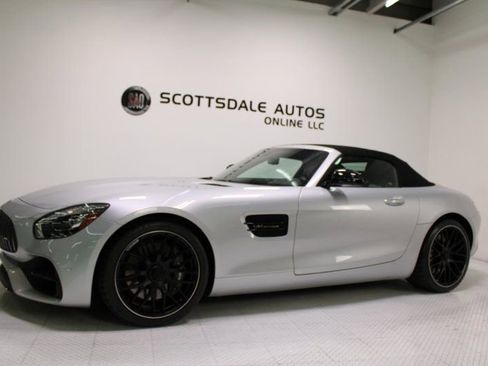 Used 2019 Mercedes-Benz AMG GT Roadster image 12