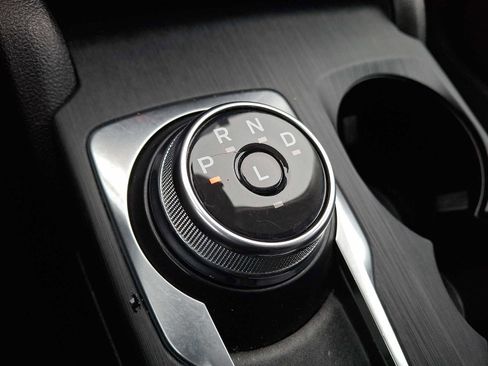 Used 2022 Ford Escape SEL image 12