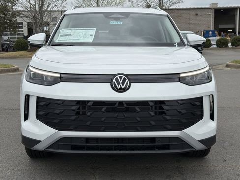 New 2026 Volkswagen Tiguan SE image 8