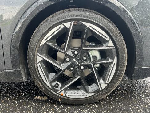 New 2025 Kia K4 GT-Line w/ GT-Line Premium Package image 11