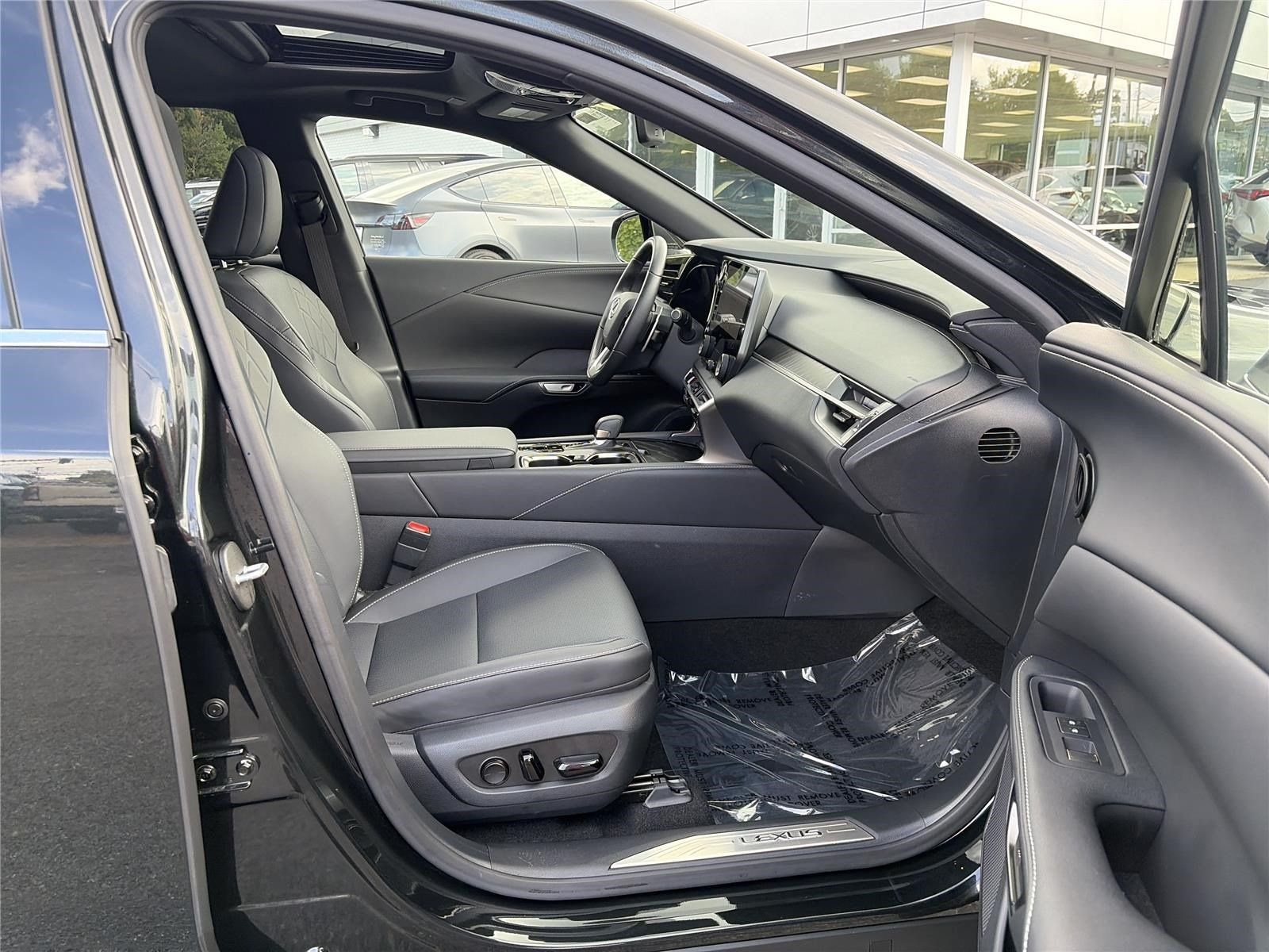 Used 2026 Lexus RX 350 Premium w/ Accessory Package (K3) FWD image 15
