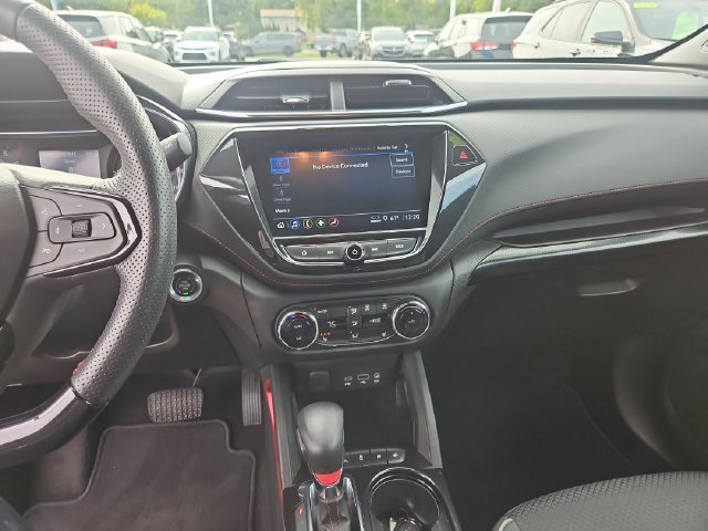 Used 2023 Chevrolet TrailBlazer RS w/ Convenience Package FWD image 18